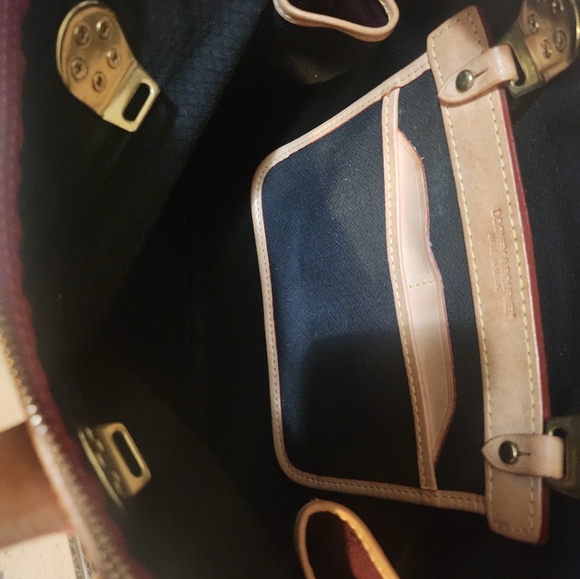 Dooney & Bourke Burgundy Tote EUC - Picture 9 of 16